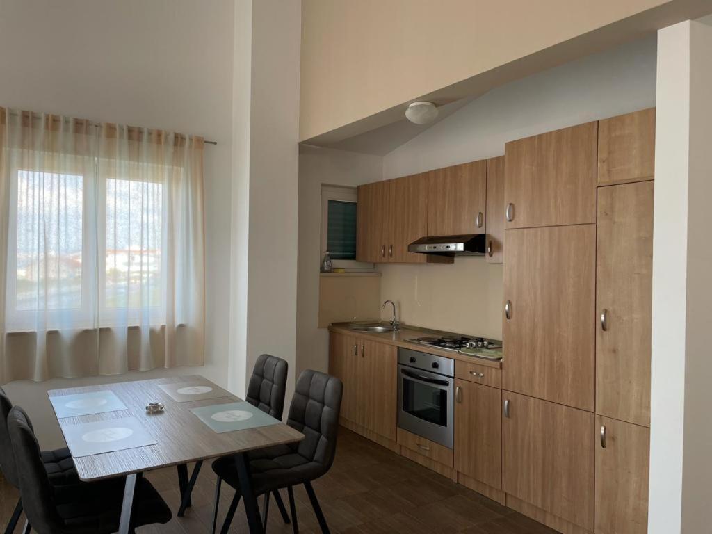 Apartments Vukovic Podstrana Bagian luar foto