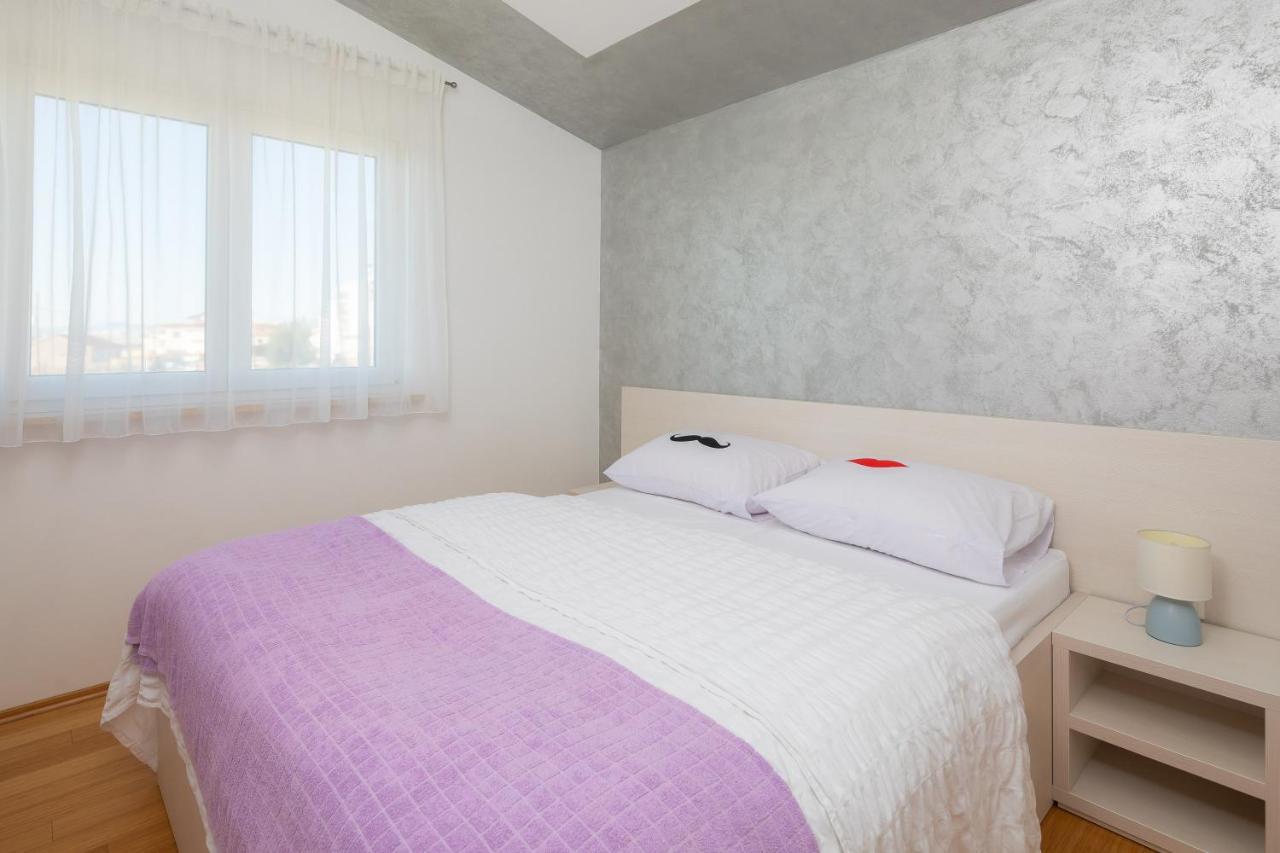 Apartments Vukovic Podstrana Bagian luar foto